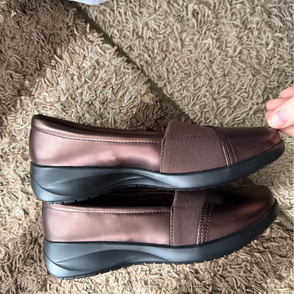 Clarks Kaetlyn Rhea Bronze Metallic Size 7 Stylish High Quality Comfort - Picture 3 of 7